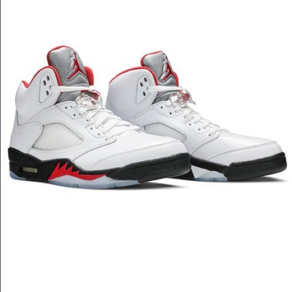 ‼️SOLD‼️NIKE AIR JORDAN 5 FIRE RED SNEAKERS - Picture 4 of 8